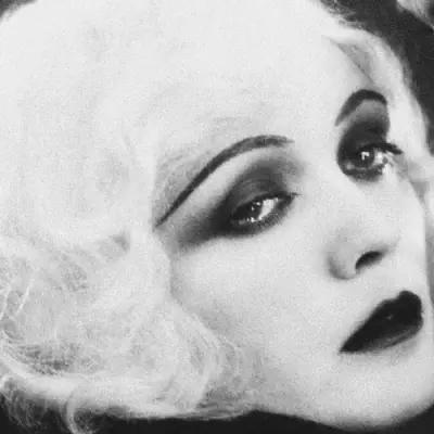 Drama Queen (CAN) / The Death of a Romantic